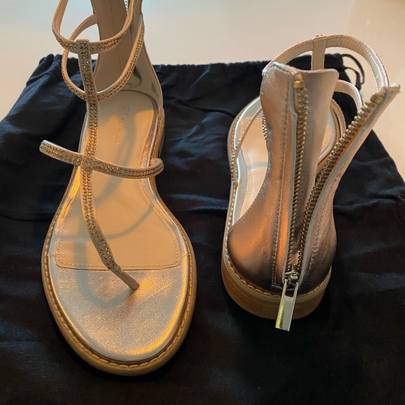 Pelle Moda Metallic Sandals 7.5 - Picture 6 of 7